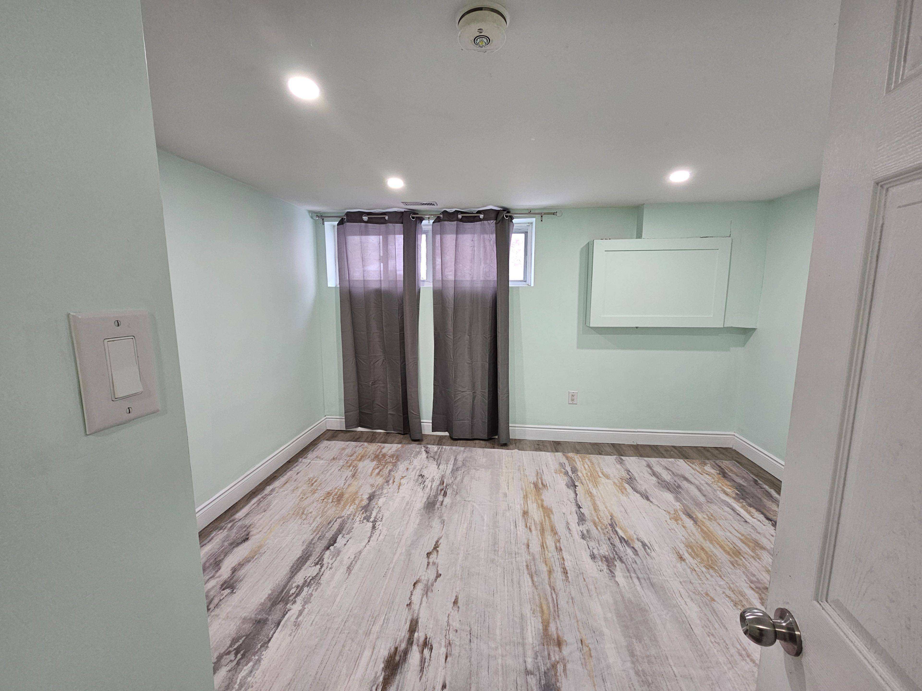 Toronto E09, ON M1H 1V7,82 Pandora CIR #Basement