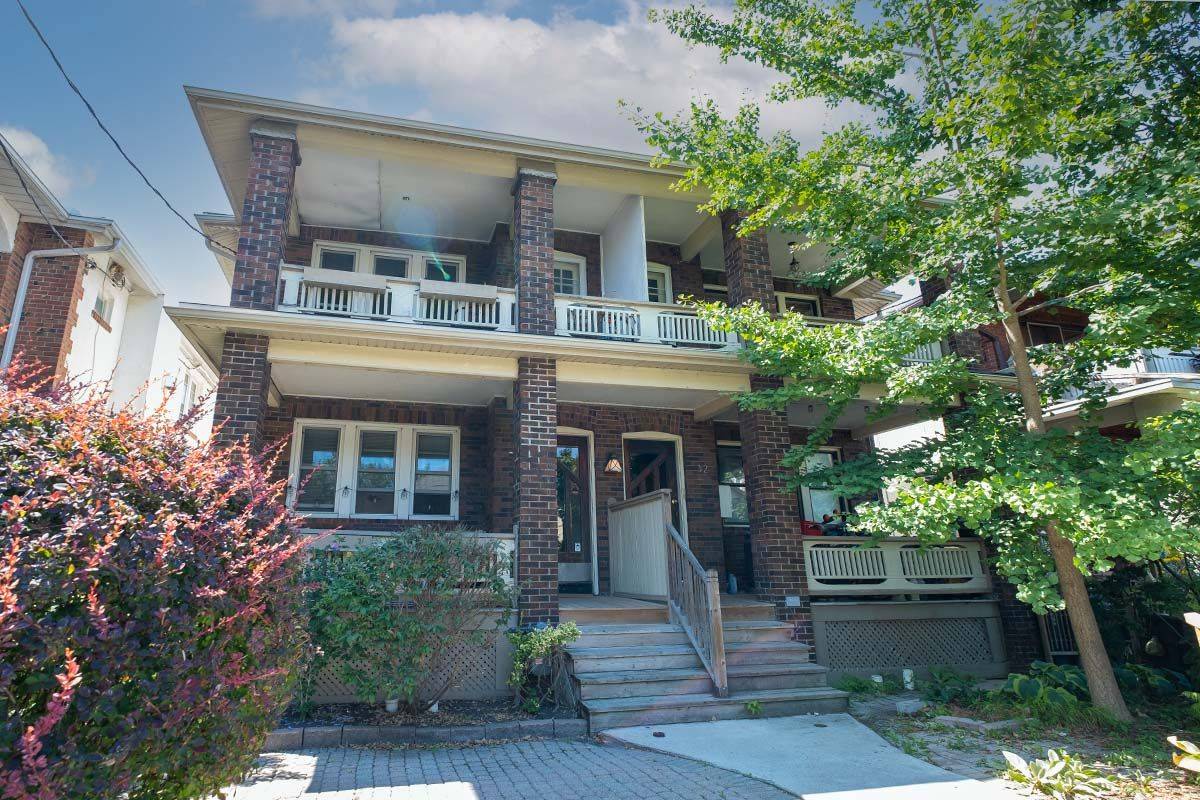 Toronto E02, ON M4E 2S9,32 Wineva AVE #Upper