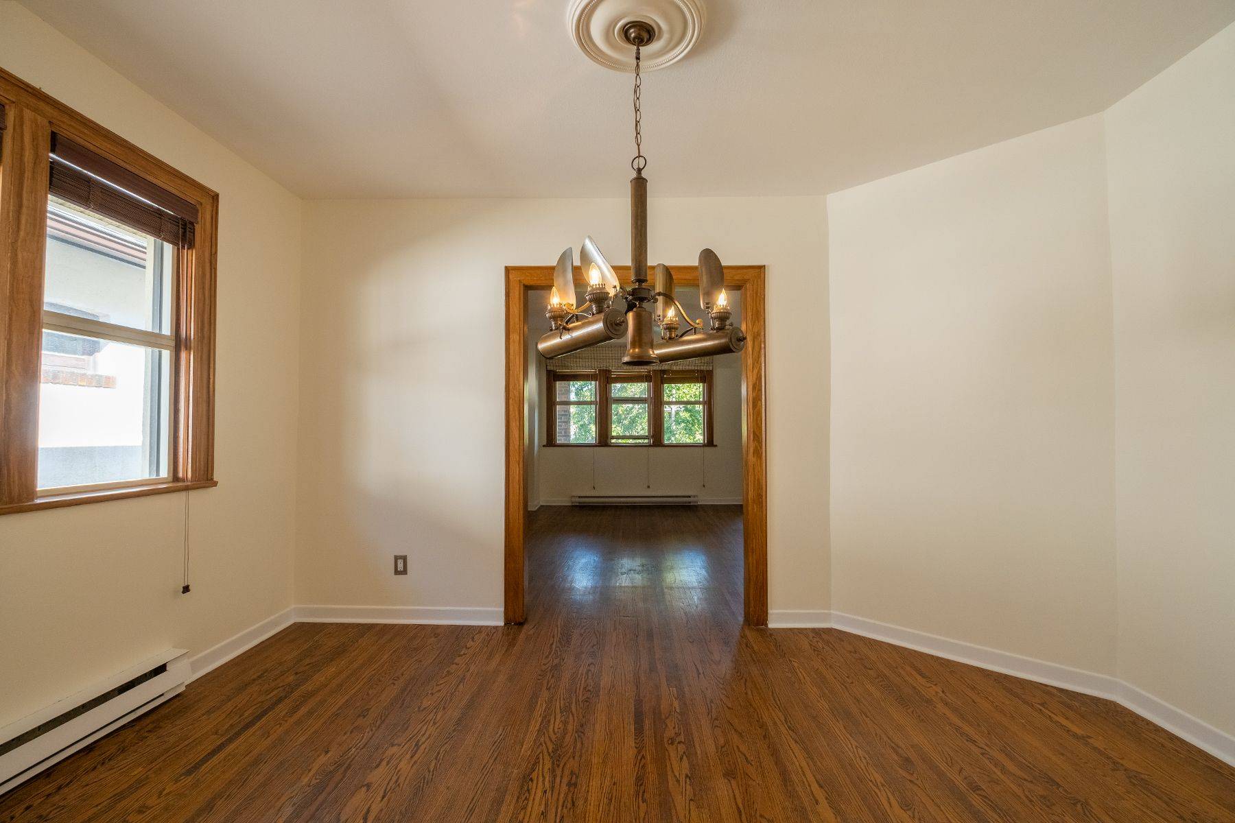 Toronto E02, ON M4E 2S9,32 Wineva AVE #Upper