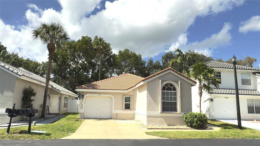 Boca Raton, FL 33428,10331 Coventry Ct