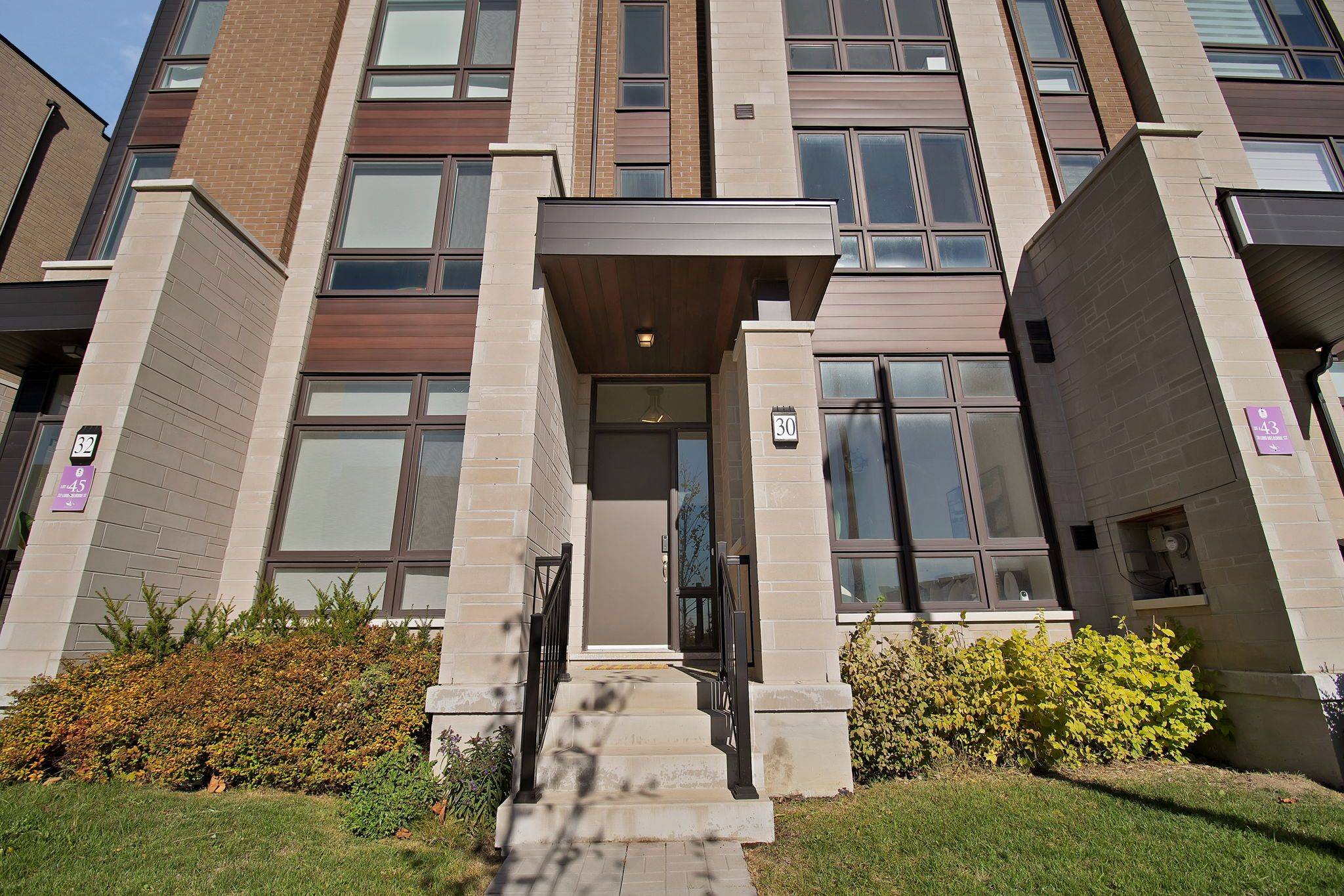 Markham, ON L6C 1K9,30 Lord Melborne ST