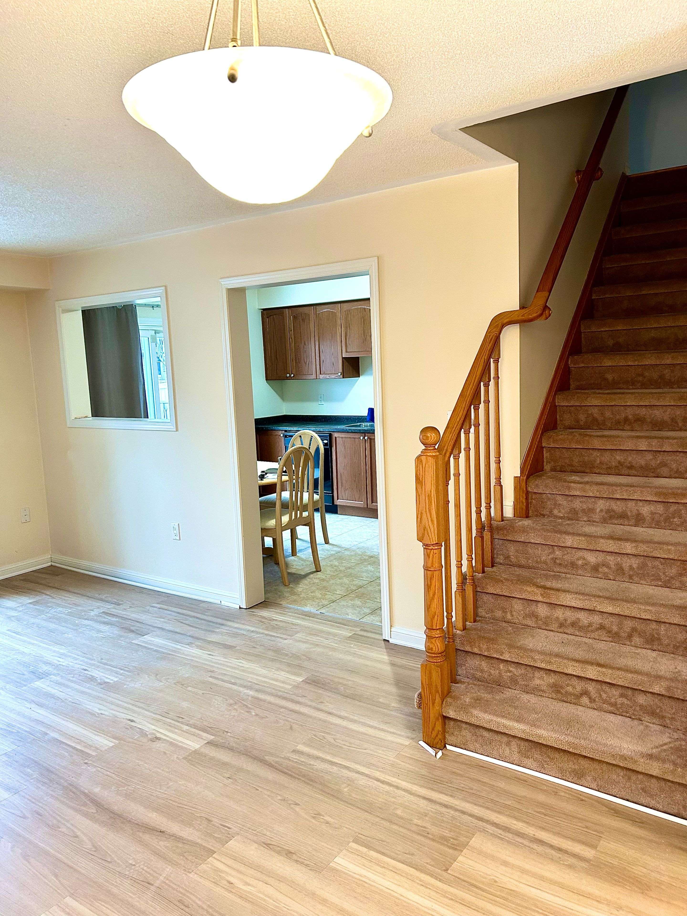 New Tecumseth, ON L9R 0E6,20 Steele ST