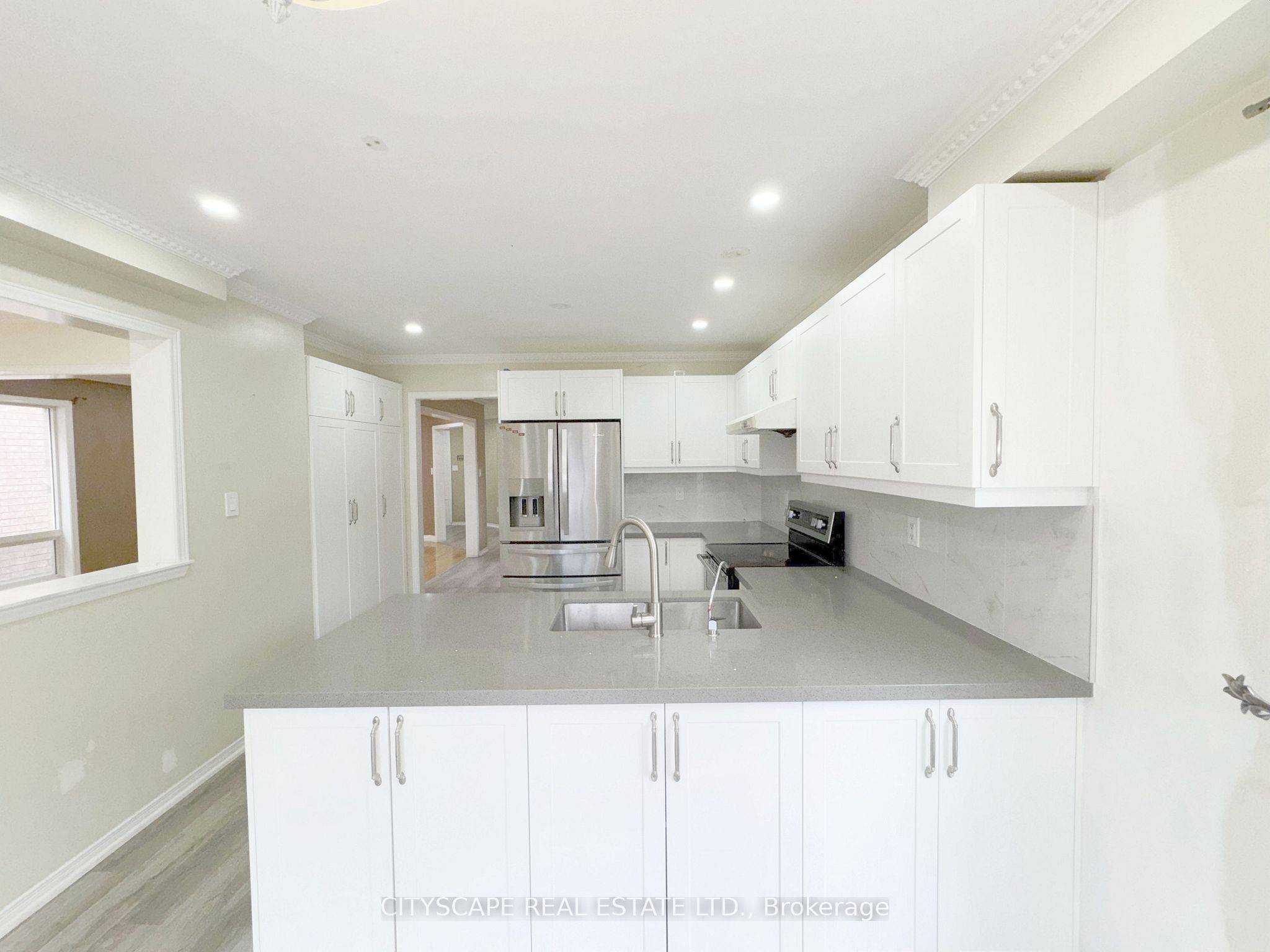 Mississauga, ON L5W 8M8,3310 Crimson King CIR