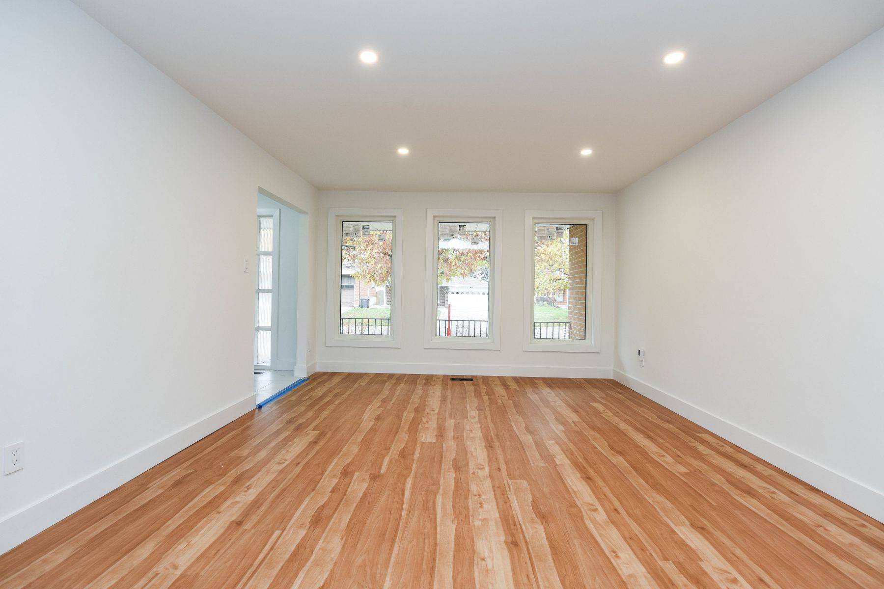 Brampton, ON L6S 3C7,51 Malcolm CRES