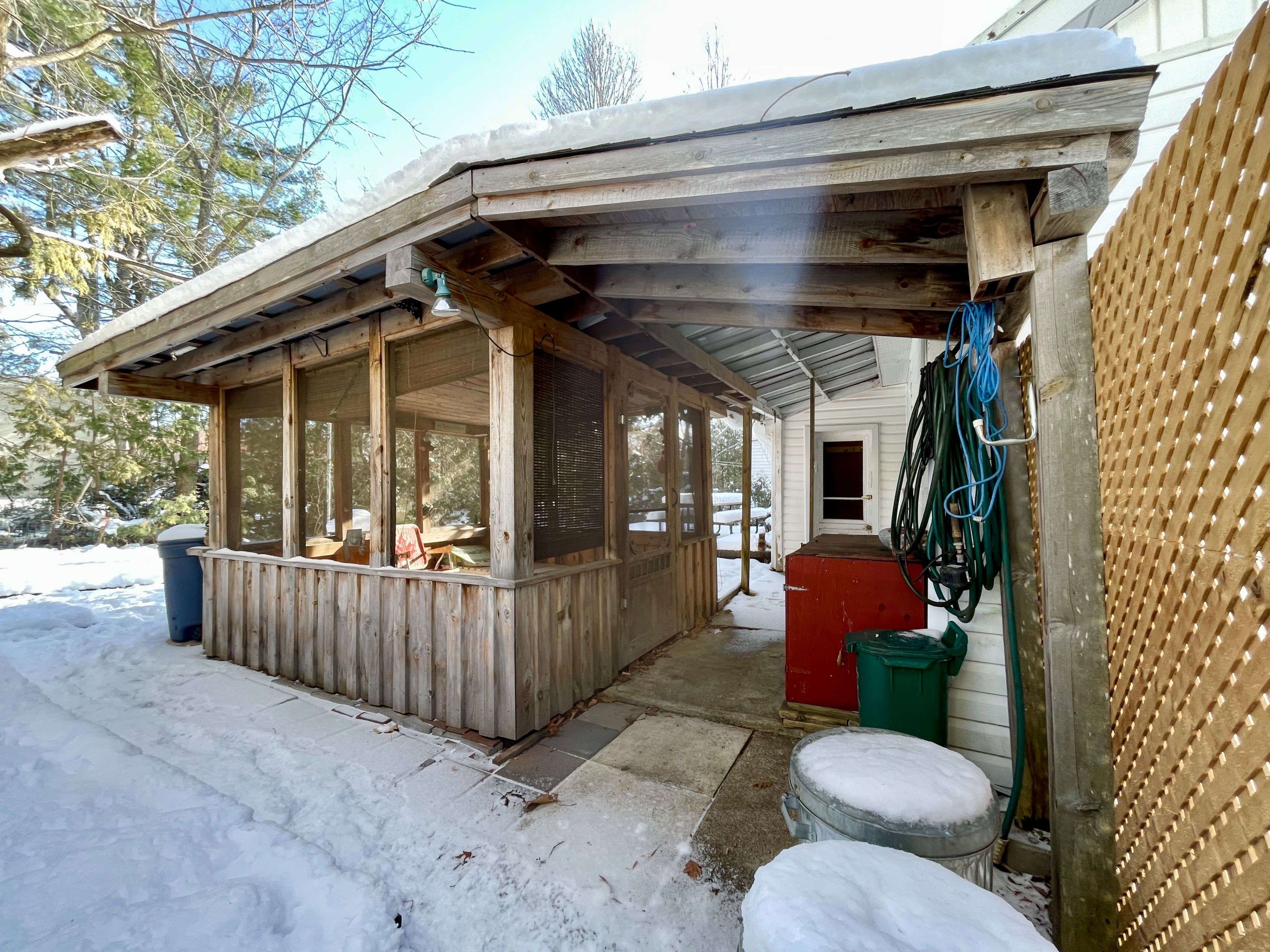 Gravenhurst, ON P1P 1J1,330 John ST S