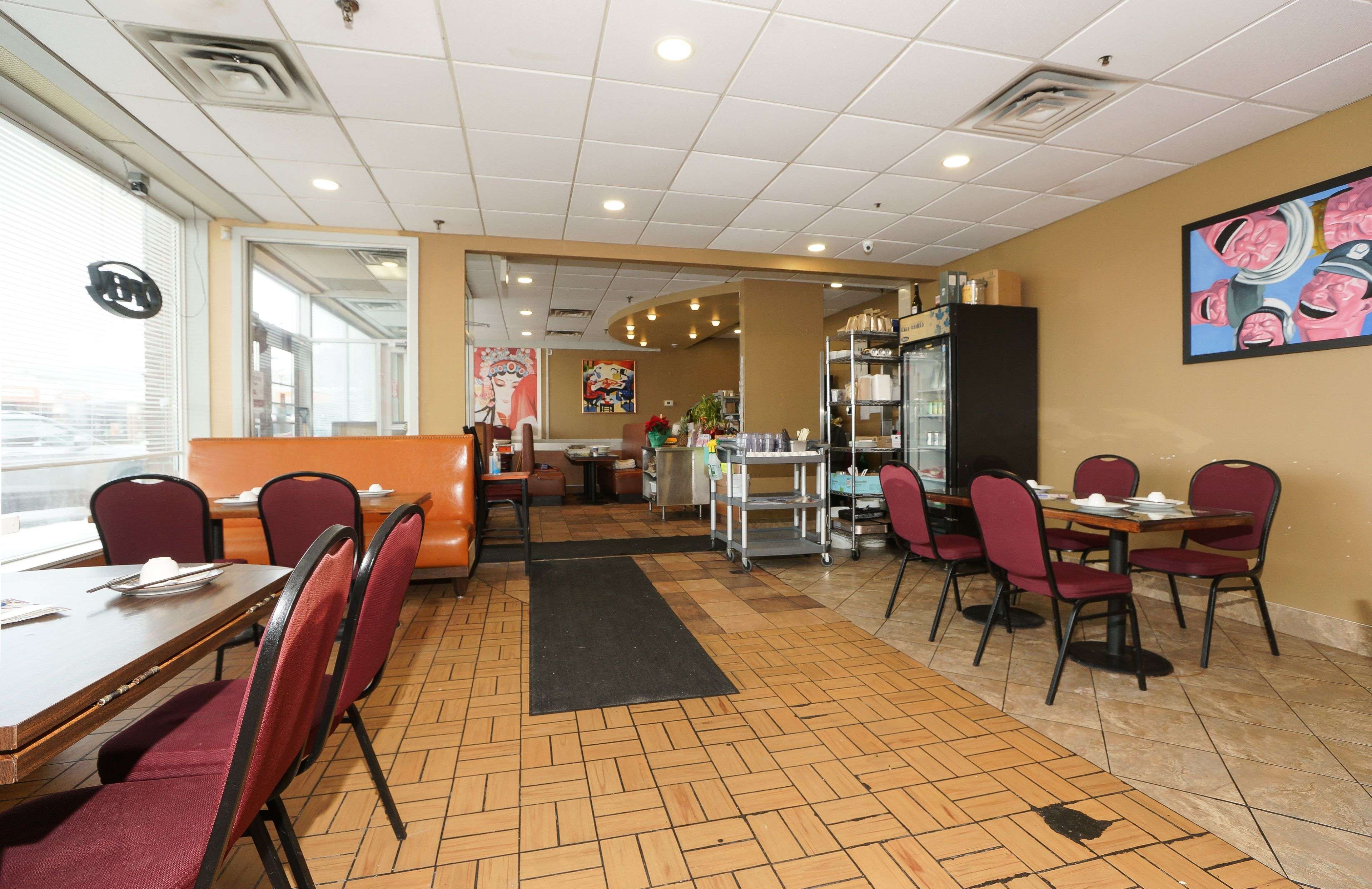 London East, ON N5Y 2N1,1080 Adelaide ST N #16