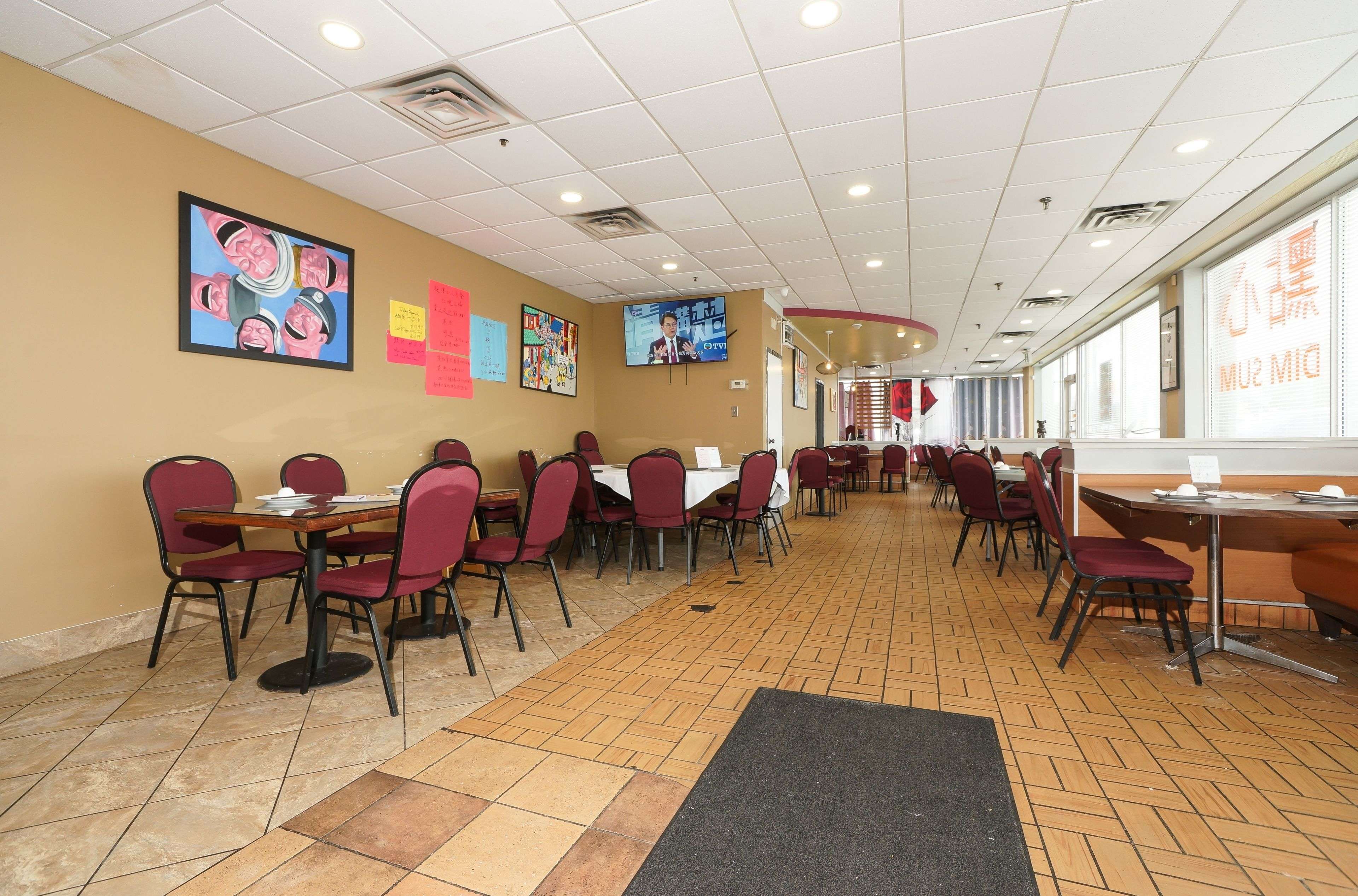 London East, ON N5Y 2N1,1080 Adelaide ST N #16