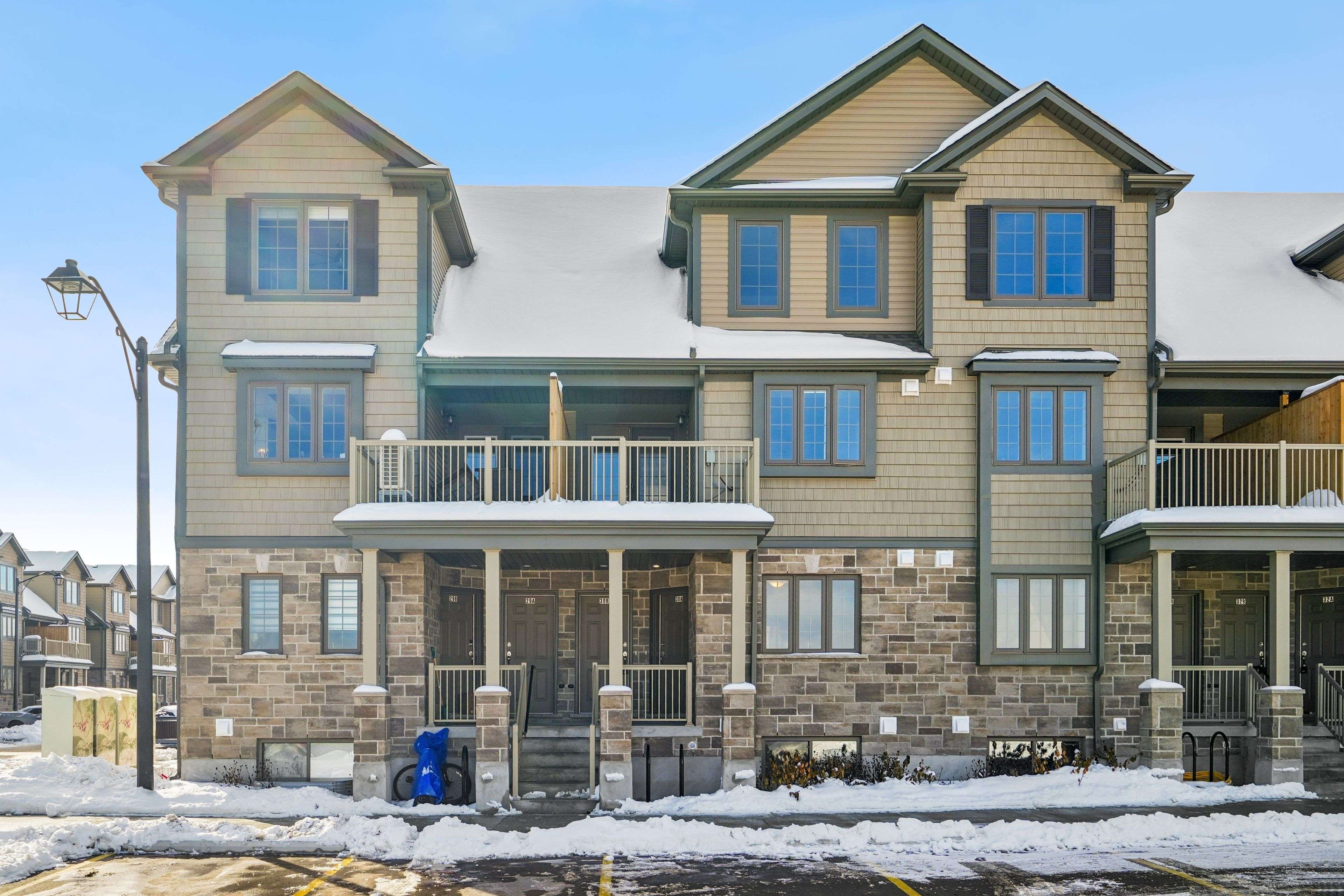 Guelph, ON N1E 0R4,85 Mullin DR #30A