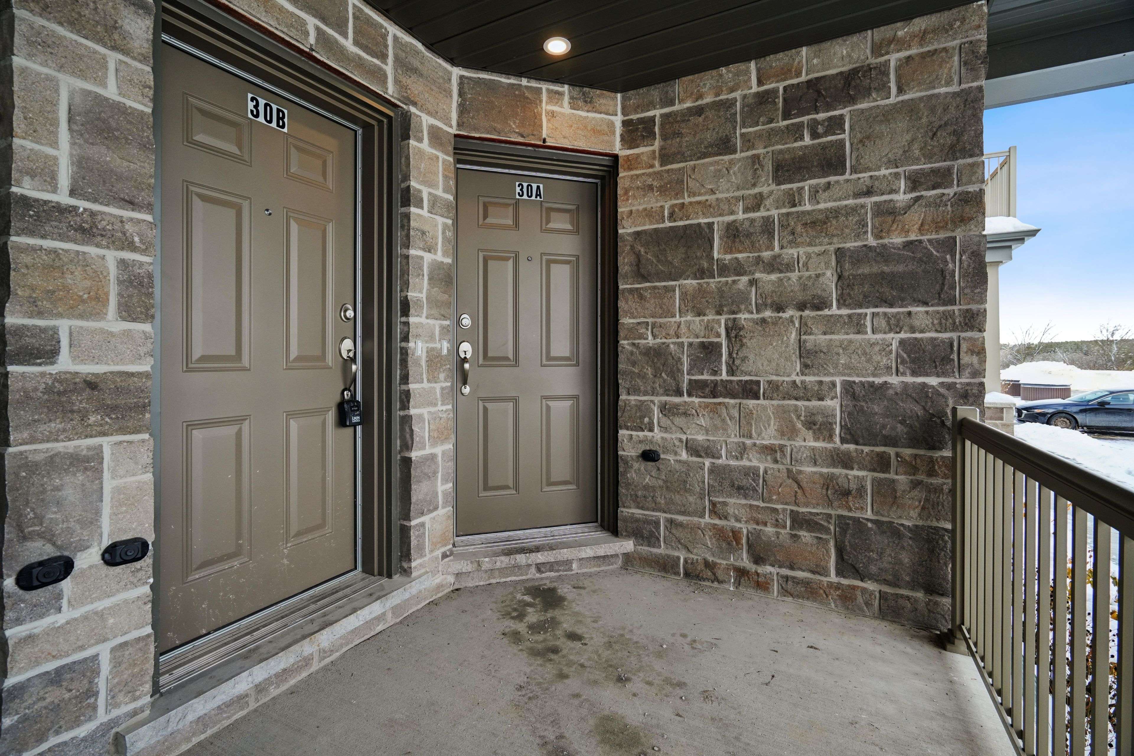 Guelph, ON N1E 0R4,85 Mullin DR #30A