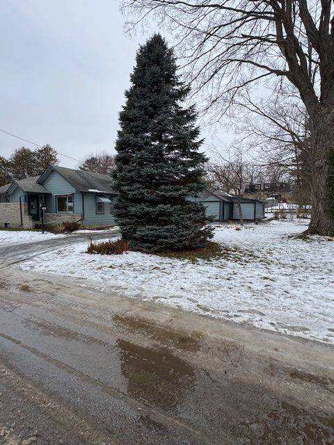 Fort Erie, ON L0S 1B0,3906 Alexandra RD