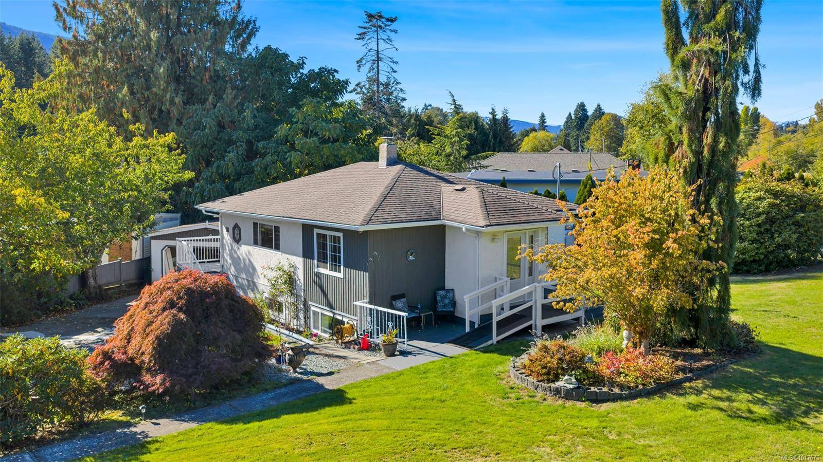 Lake Cowichan, BC V0R 2G0,28 Cottonwood St