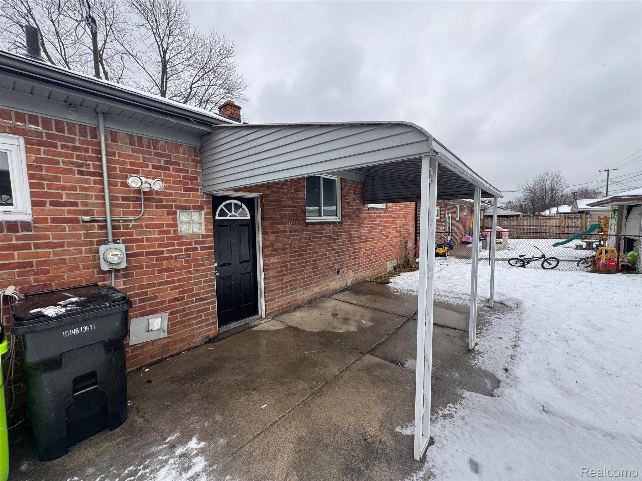 Roseville, MI 48066,26301 Fernwood ST