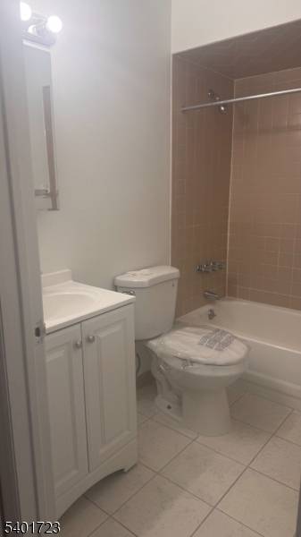 Rockaway Boro, NJ 07866,37 E Main St #5