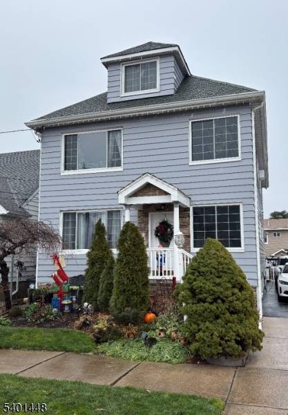 Paterson City, NJ 07513,993-995 E 28Th St