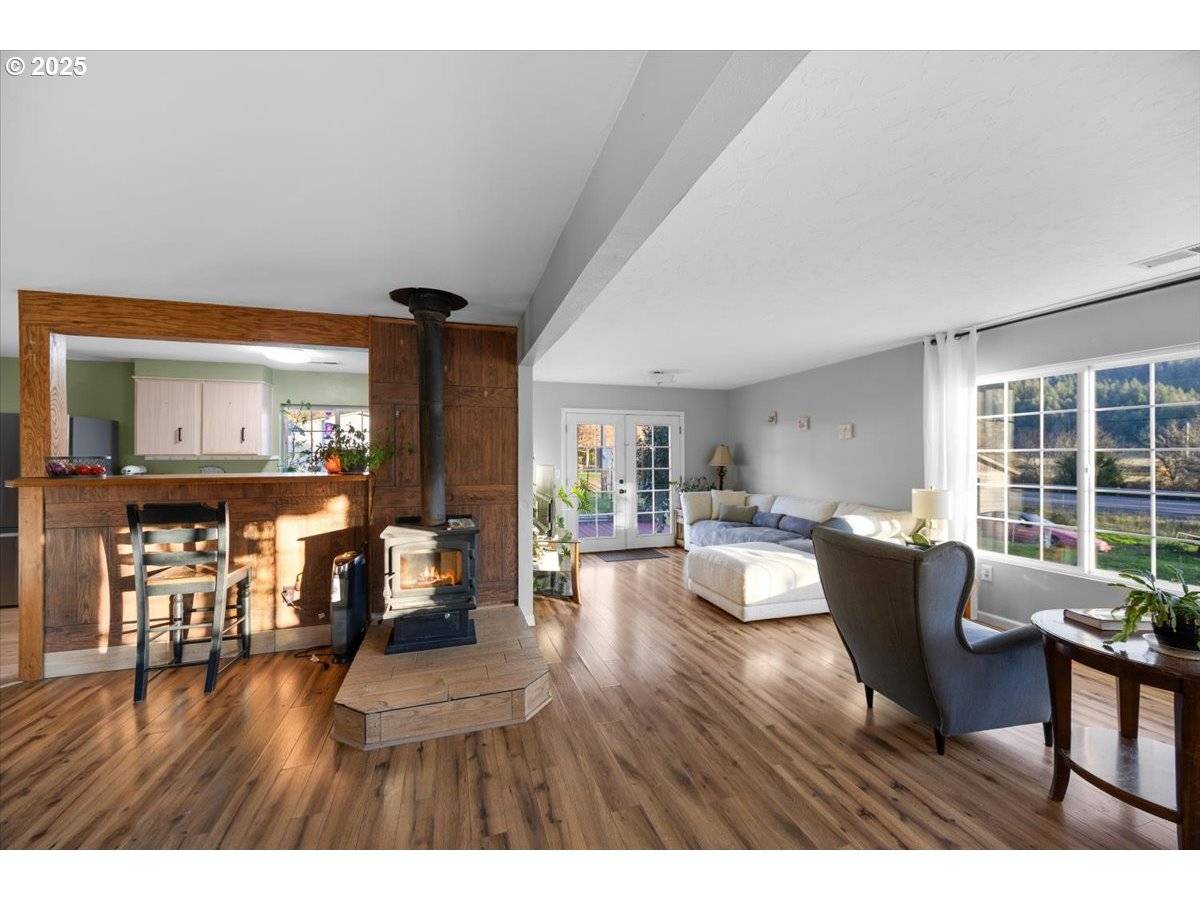 Days Creek, OR 97429,22240 TILLER TRAIL HWY