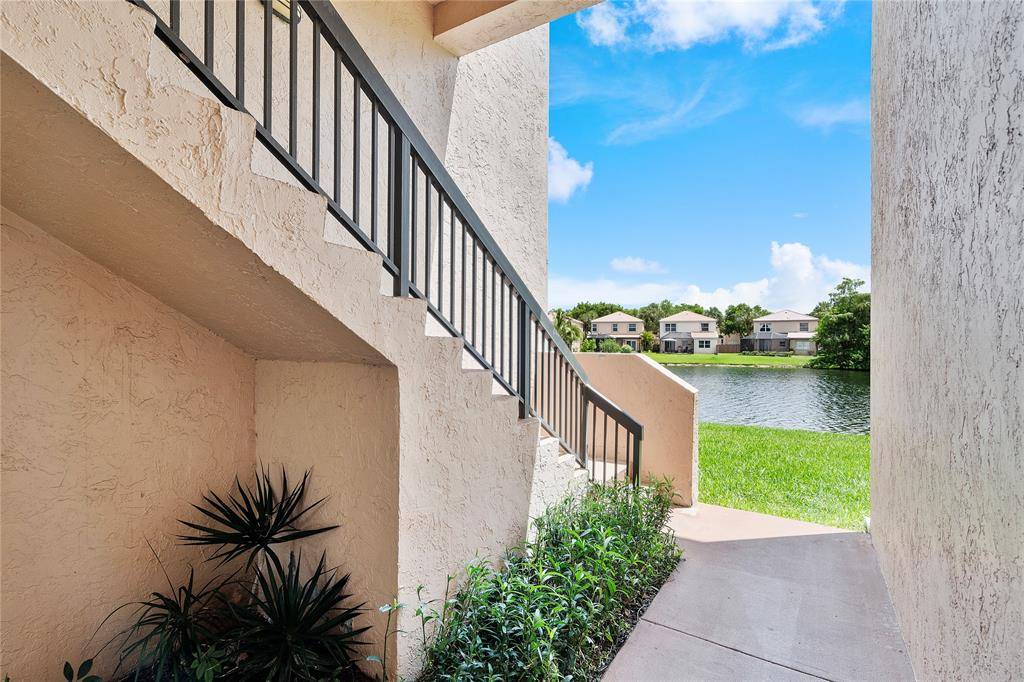 Plantation, FL 33322,10730 NW 14th St #175