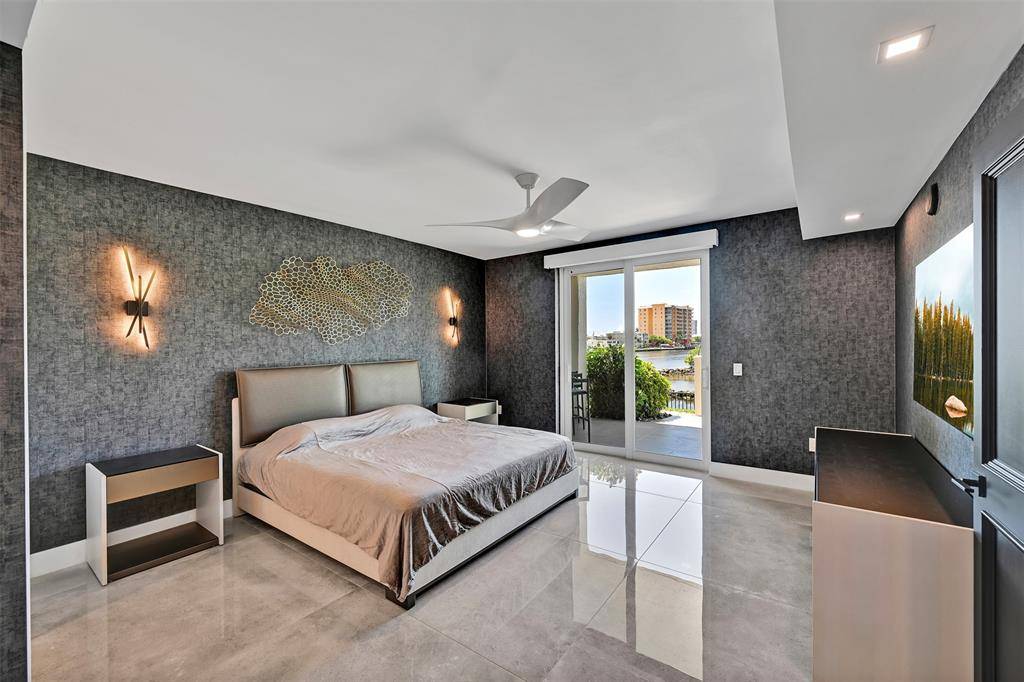 Pompano Beach, FL 33062,2880 NE 14th Street Cswy #108