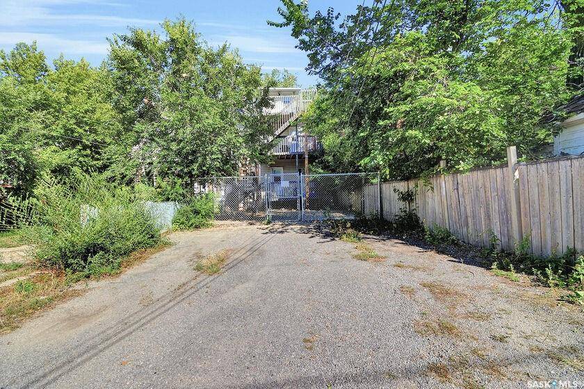 Regina, SK S4P 1W8,2258 Osler STREET