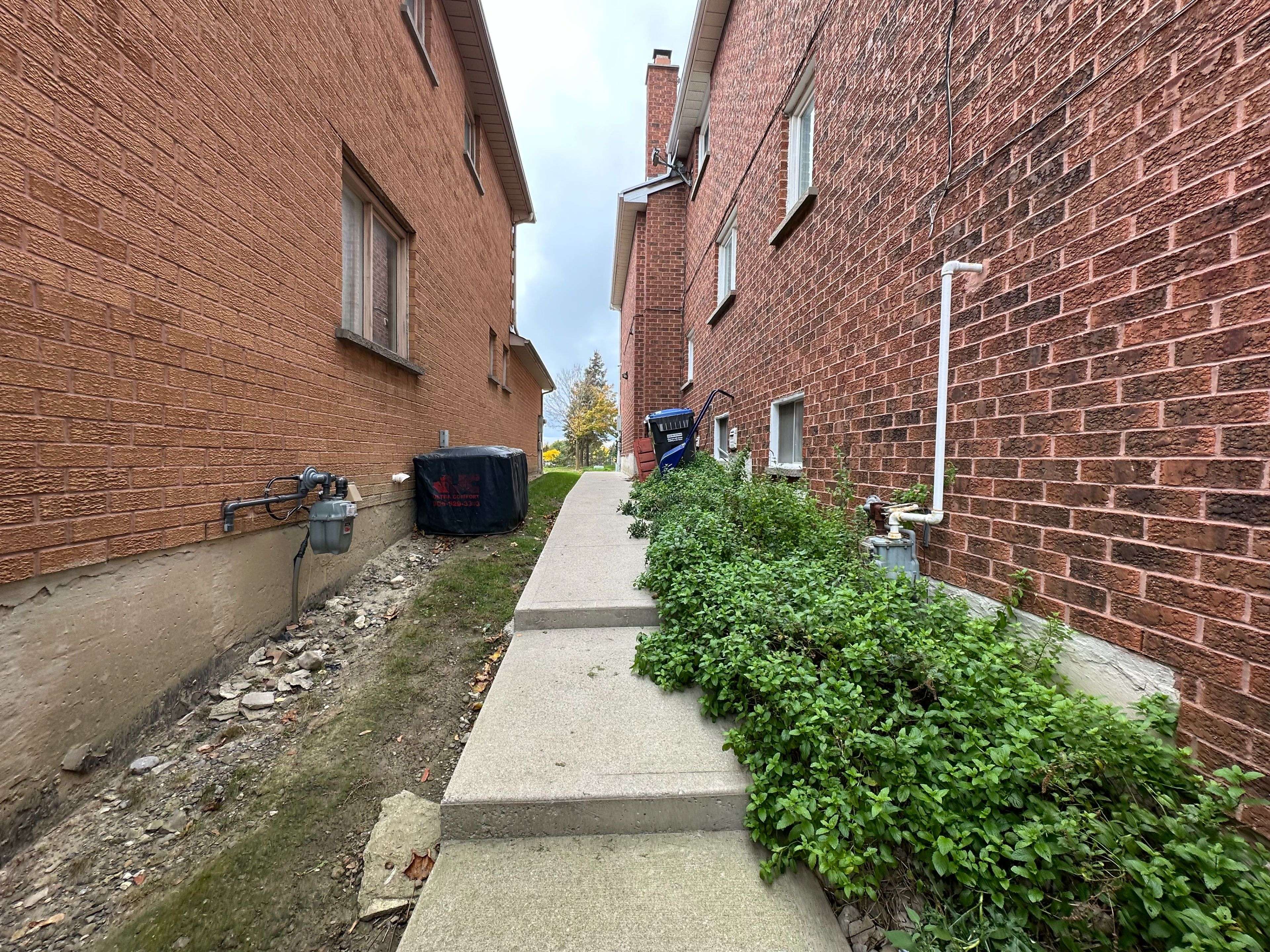 Mississauga, ON L5V 1A8,6037 Duford DR #Bsmt