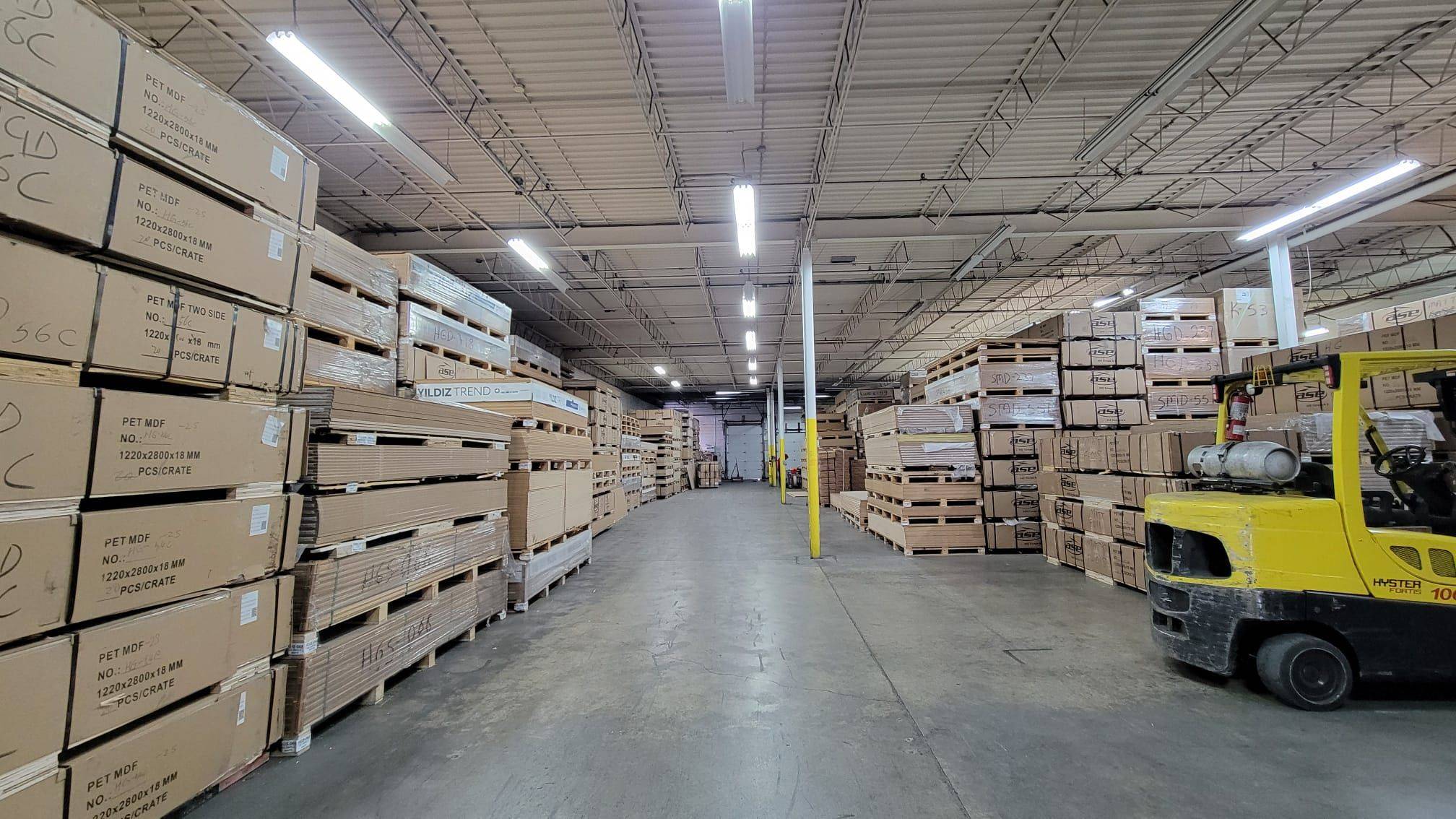 Mississauga, ON L4X 2E2,3081 Universal DR #A