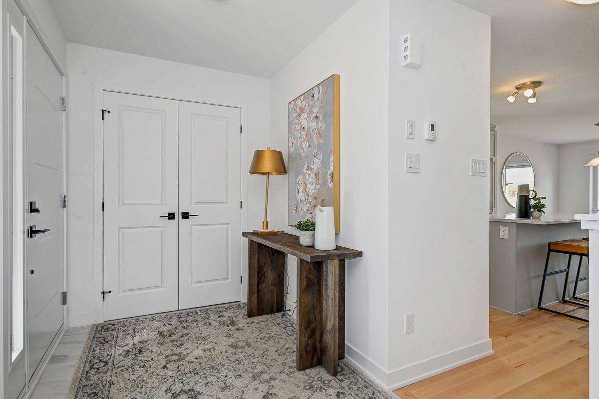 Russell, ON K4R 0A1,233 Peacock DR