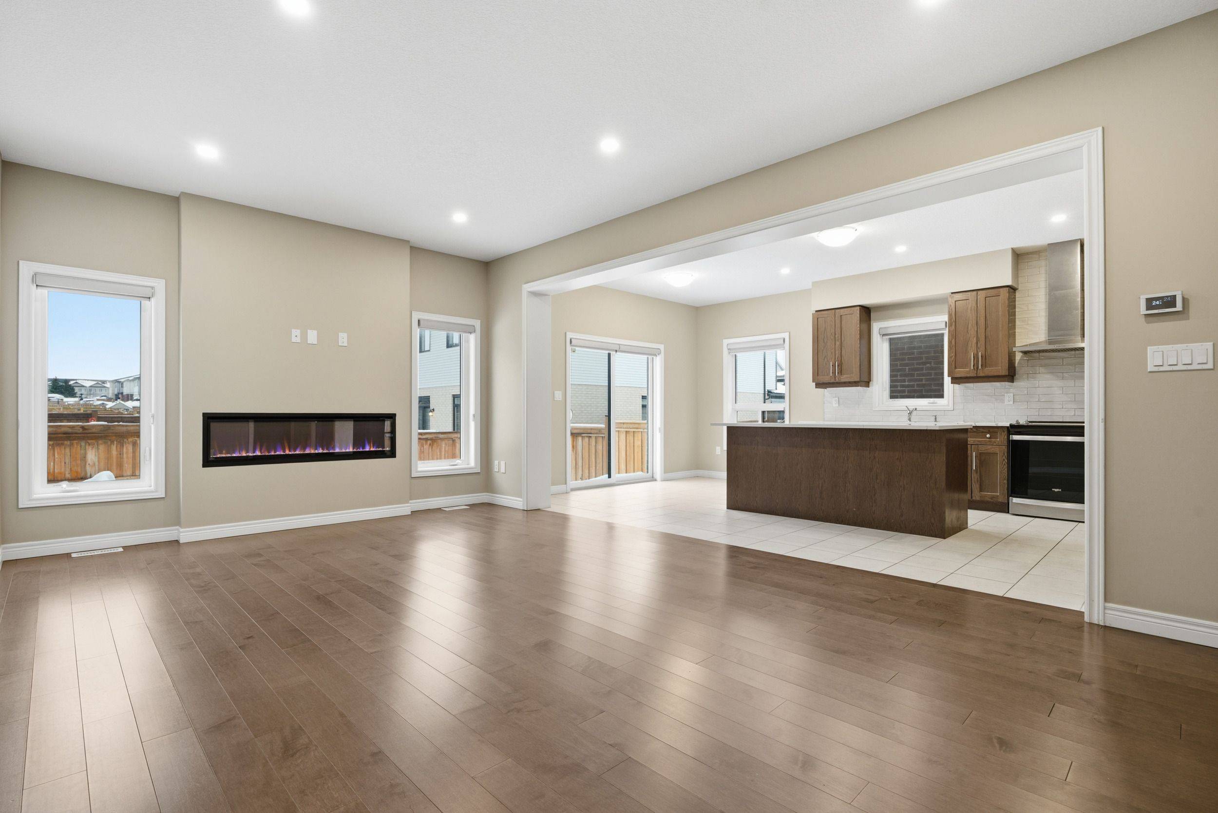 Kitchener, ON N2R 0N4,126 Tartan AVE