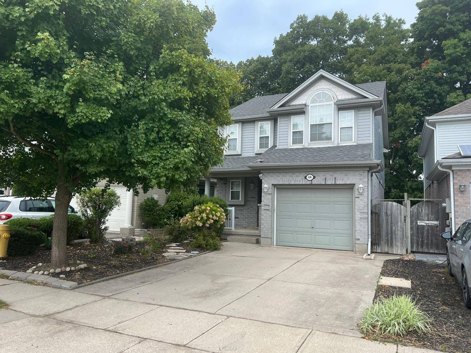 Cambridge, ON N3C 4H3,44 Karalee CRES