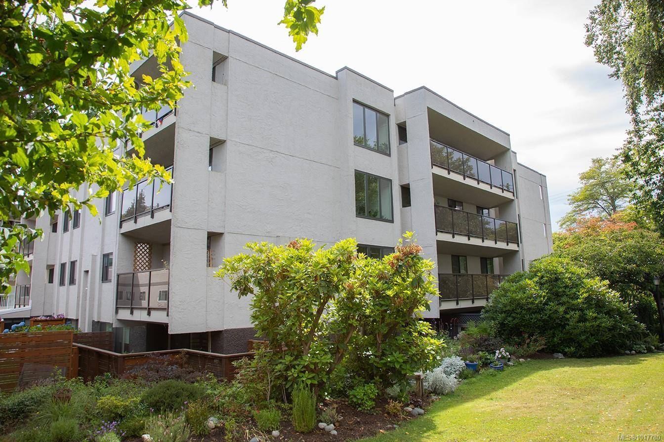 Victoria, BC V8V 2X5,1151 Oscar St #305