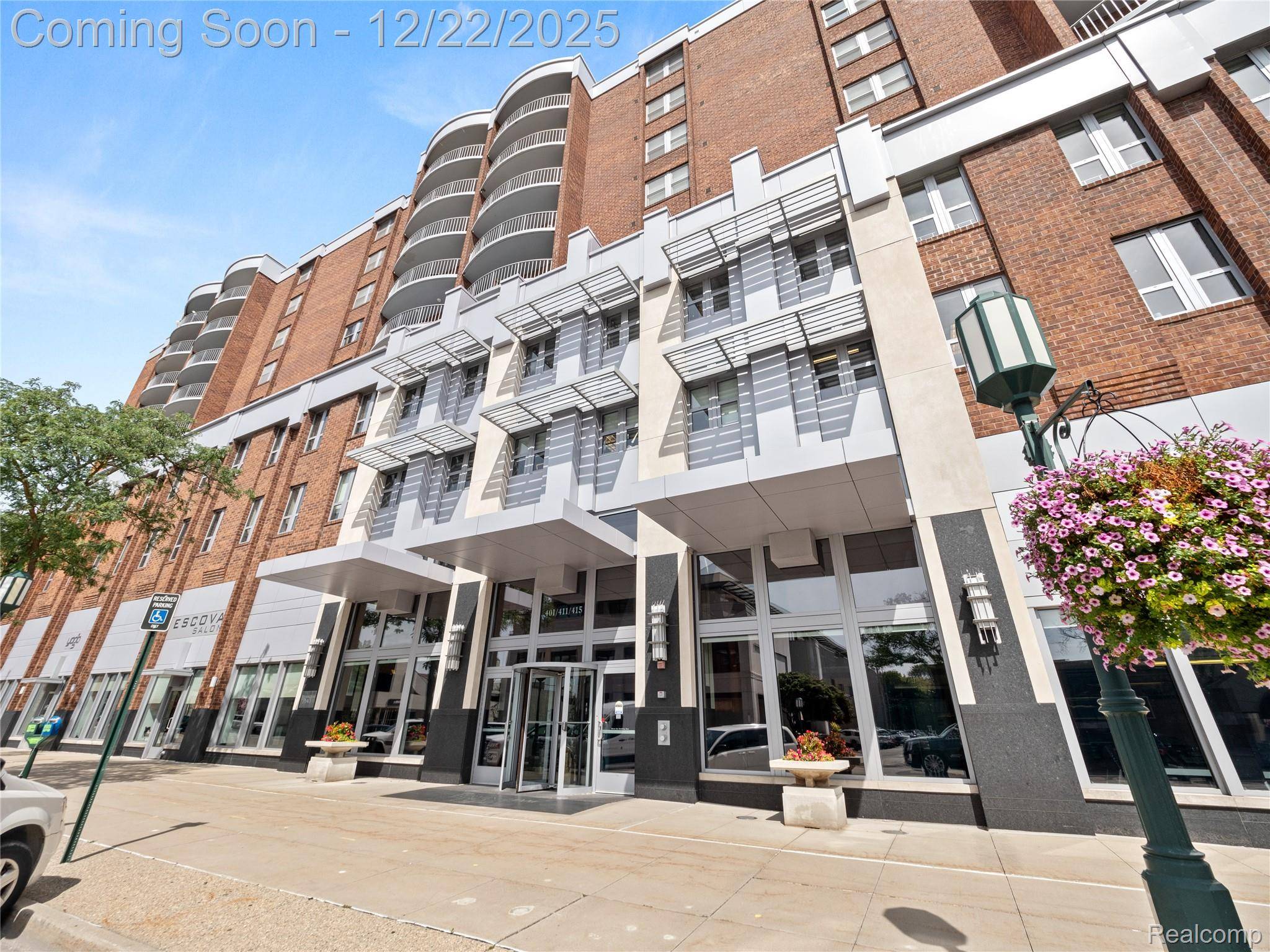 Birmingham, MI 48009,411 S Old Woodward AVE #924