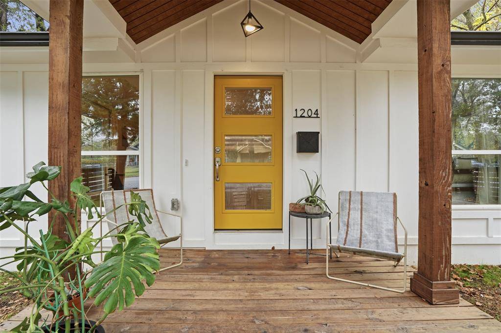 Dallas, TX 75208,1204 S Waverly Drive