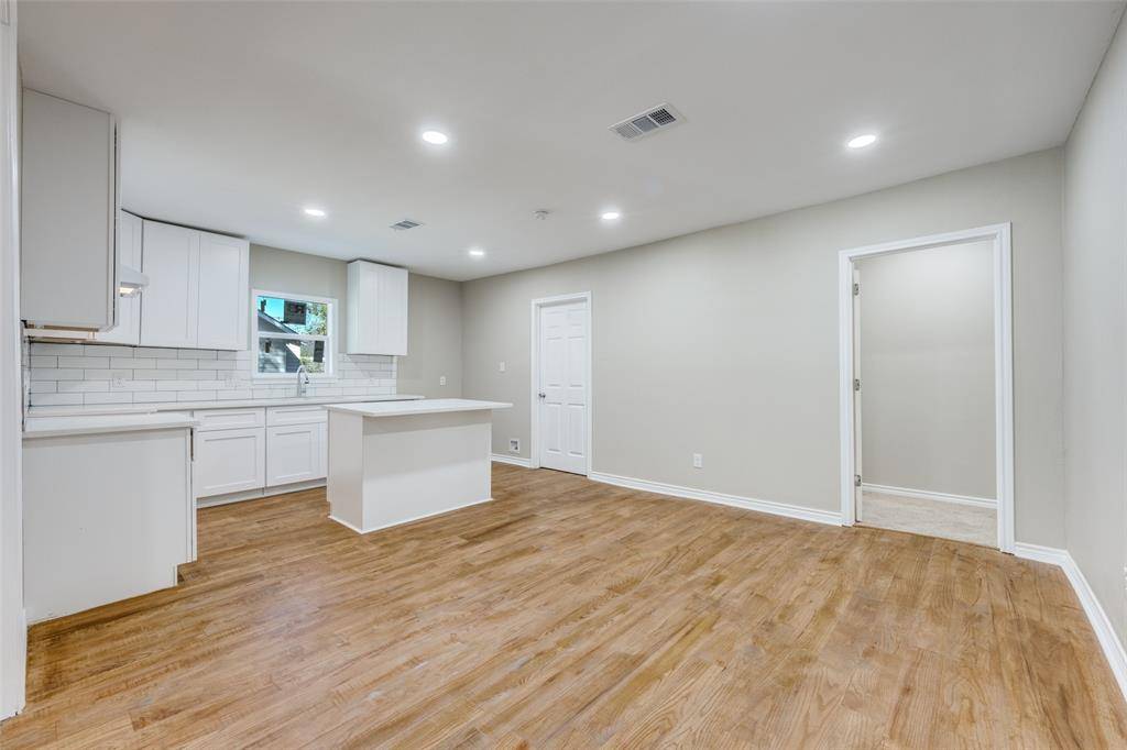 Denison, TX 75020,609 W Owings Street