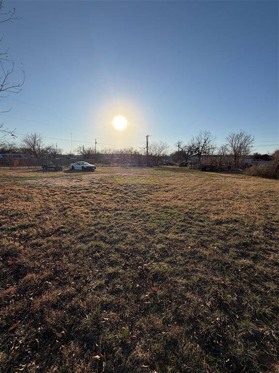 Baird, TX 79504,208 Lombard Street