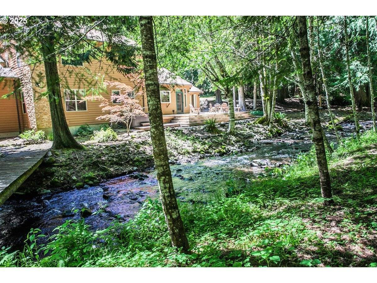 Cook, WA 98605,Address not disclosed