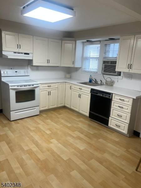 Pompton Lakes Boro, NJ 07442,203 Lenox Ave