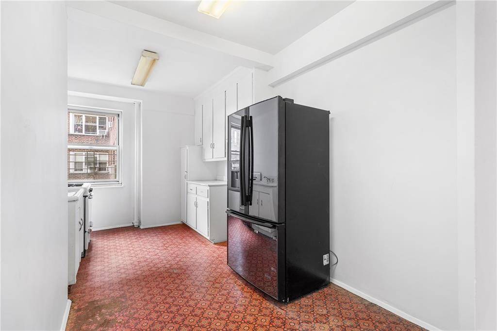 530 Grand ST #8E, New York, NY 10002