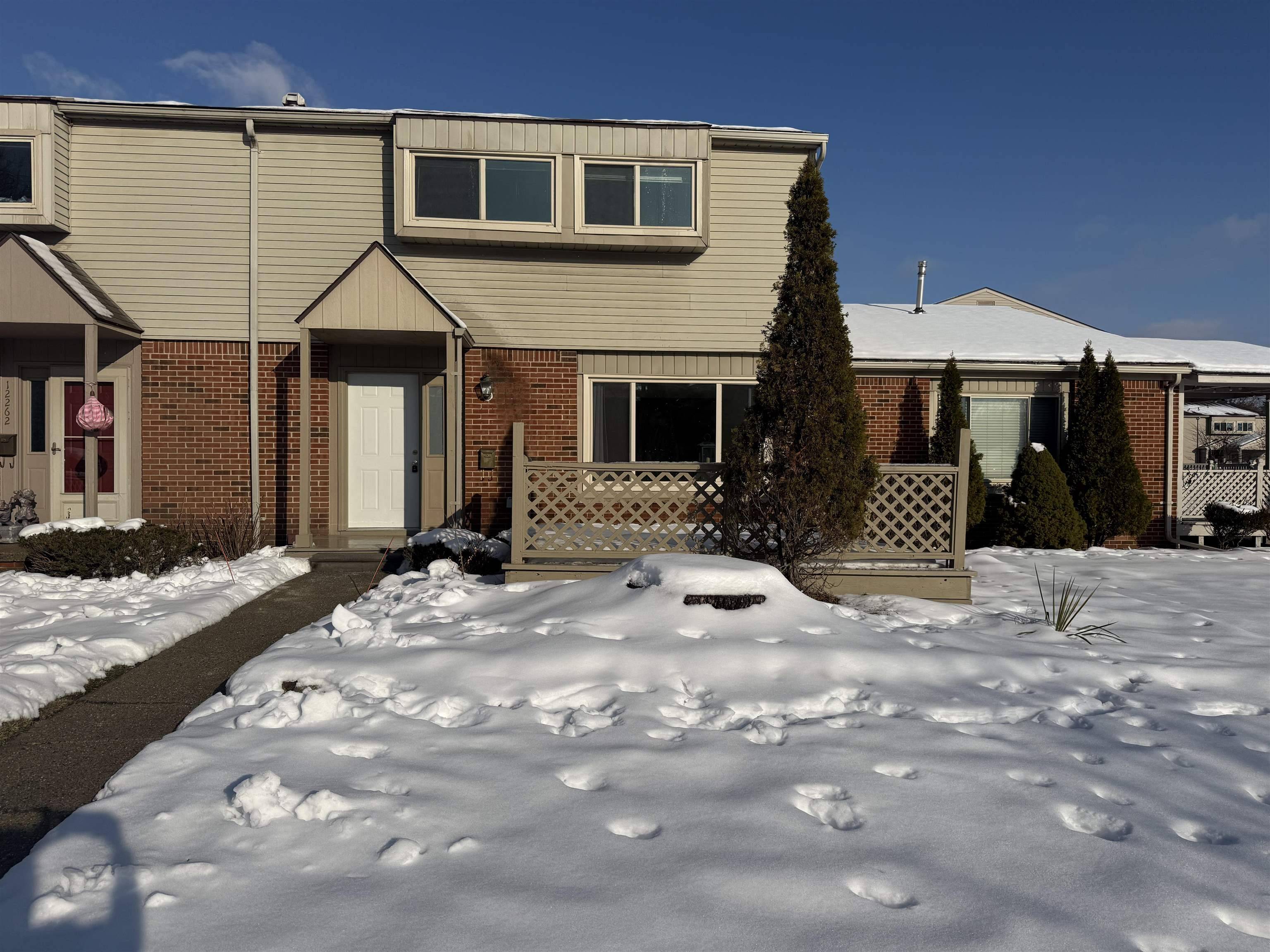 Grand Blanc, MI 48439,12264 Woodside DR