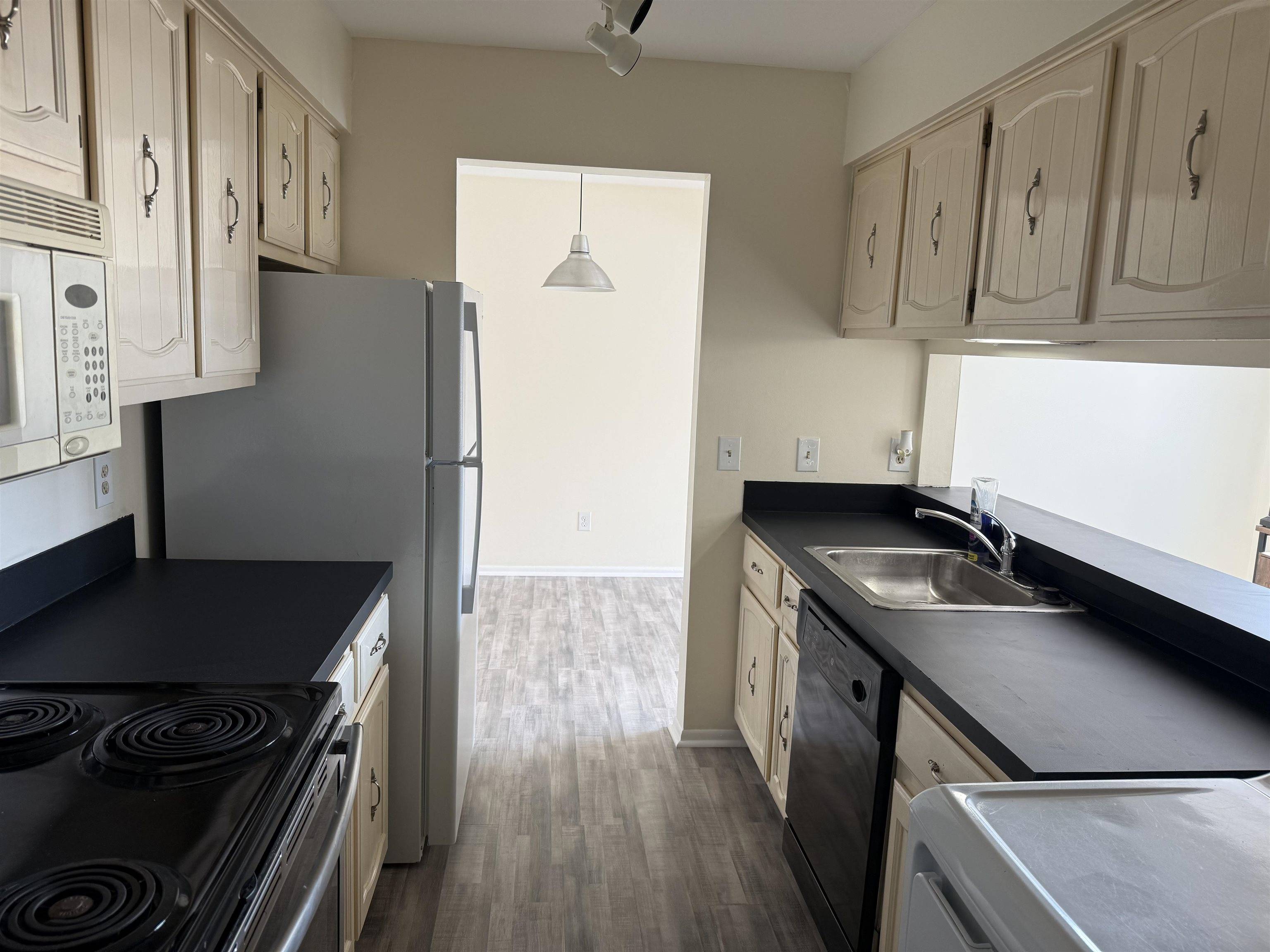 Grand Blanc, MI 48439,12264 Woodside DR