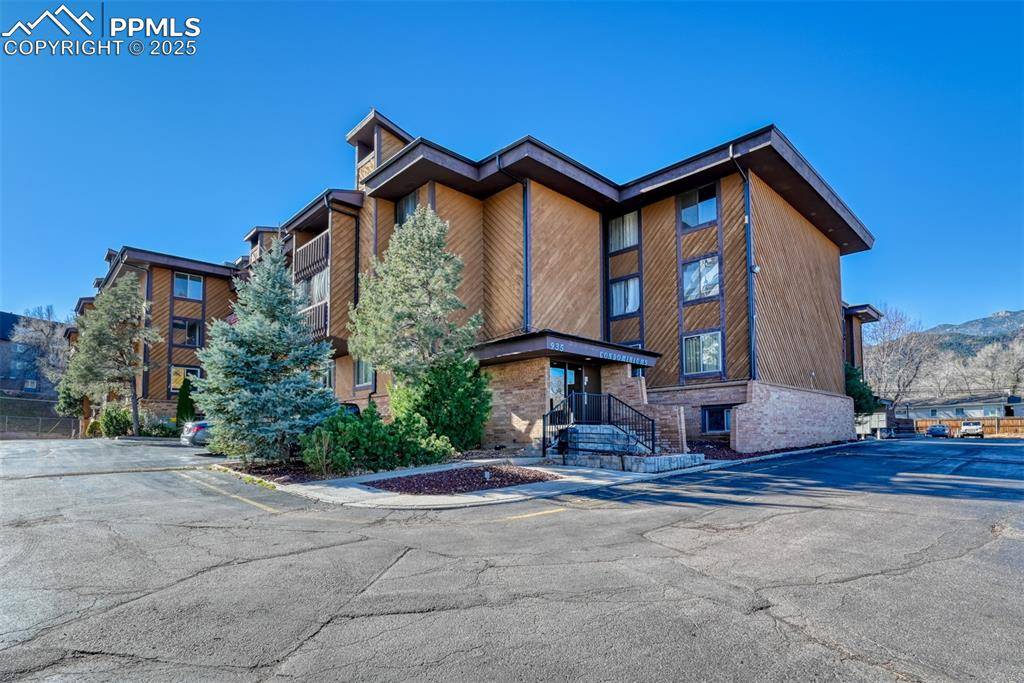 Colorado Springs, CO 80905,935 Saturn DR #230