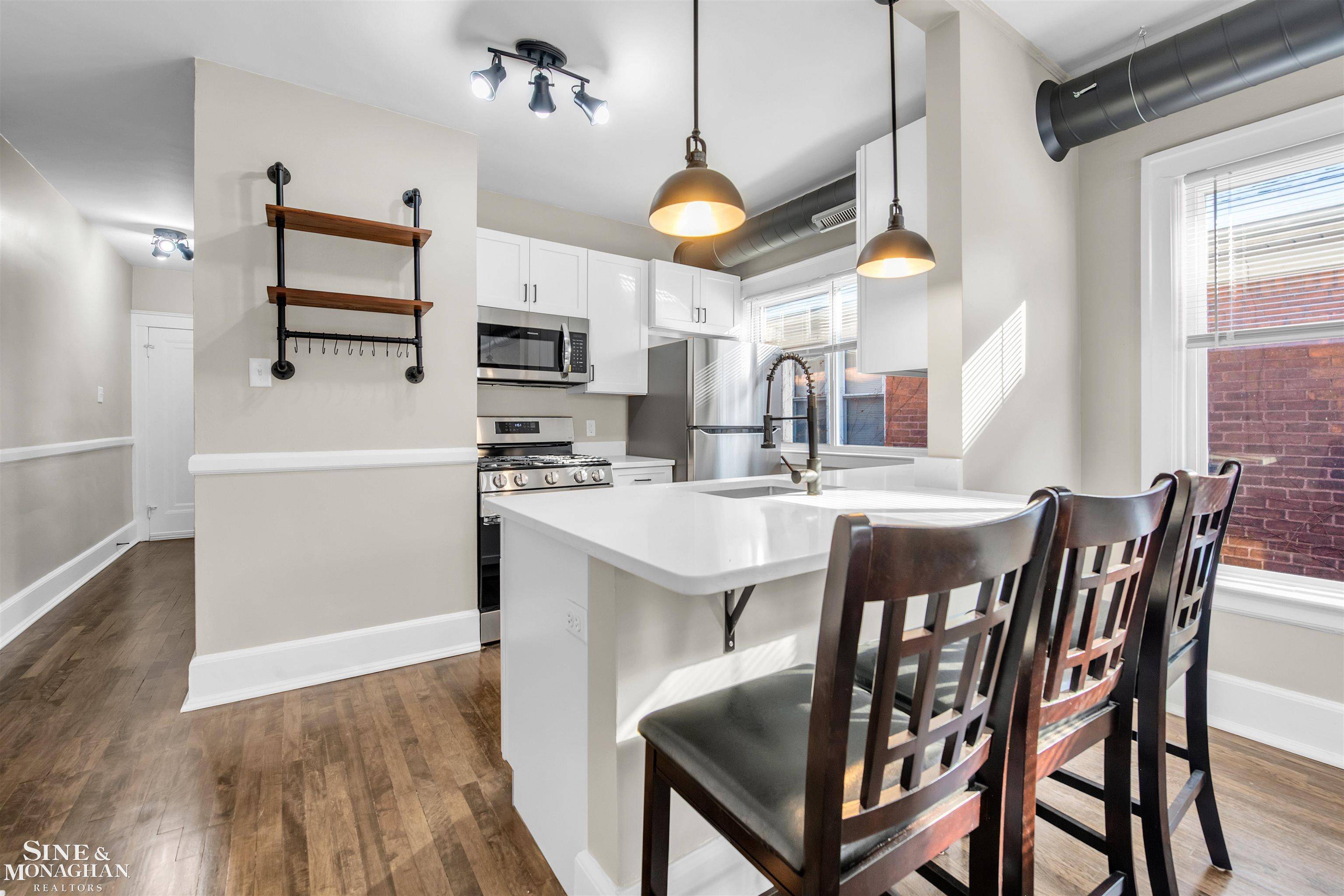 Grosse Pointe Park, MI 48230,866 Nottingham RD