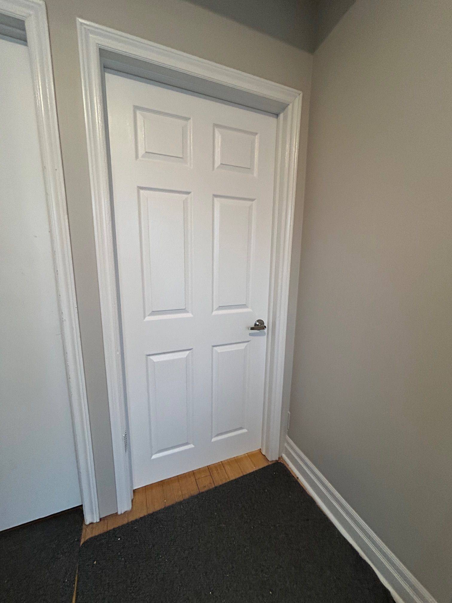 Toronto E01, ON M4L 2R2,218 Greenwood AVE #Main Floor