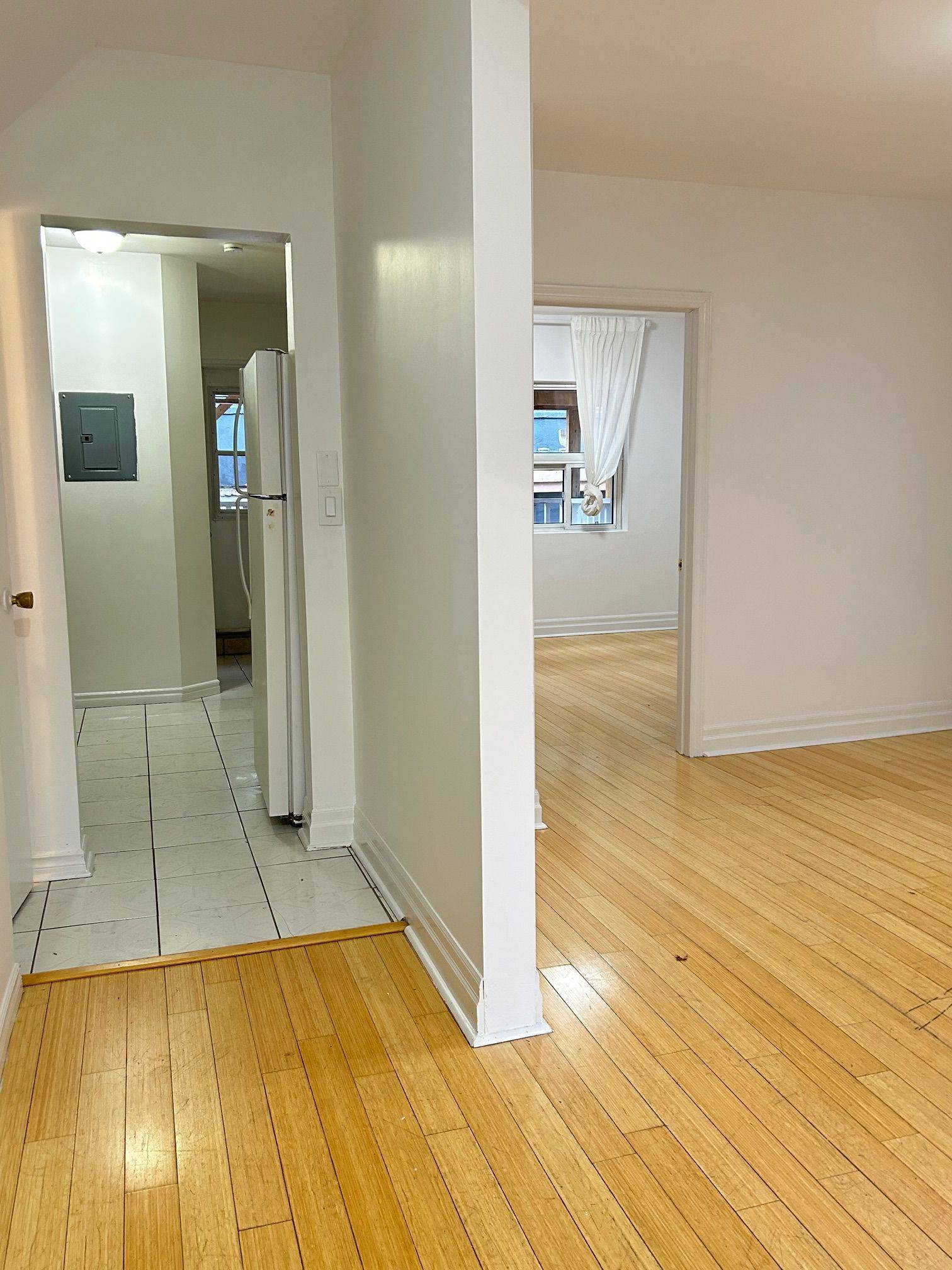 Toronto E01, ON M4L 2R2,218 Greenwood AVE #Main Floor