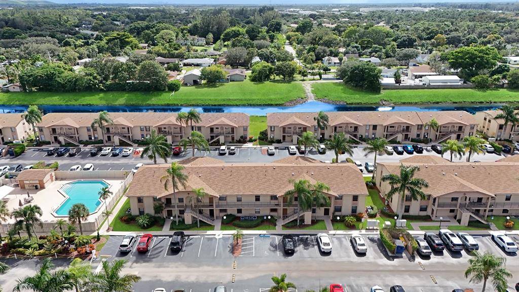 Boca Raton, FL 33428,9466 Boca Cove Cir #315