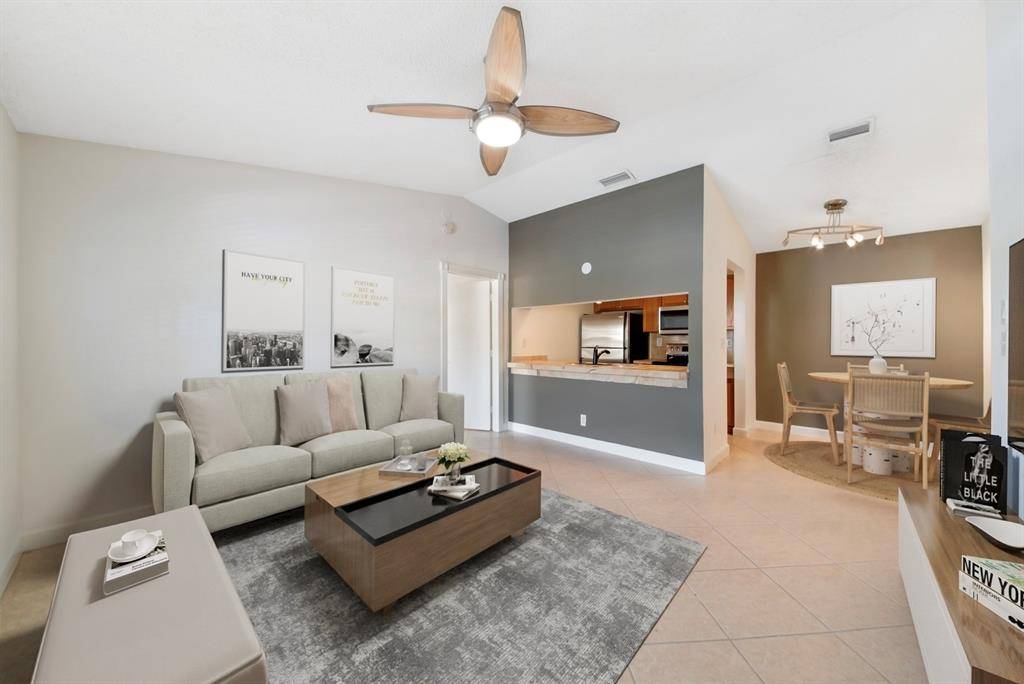 Boca Raton, FL 33428,9466 Boca Cove Cir #315