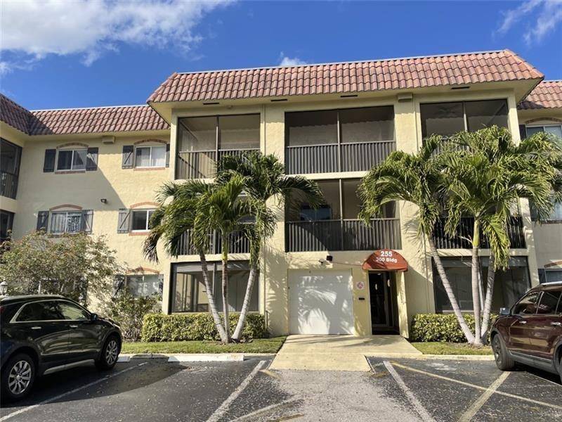 Pompano Beach, FL 33060,255 S Cypress Rd #342
