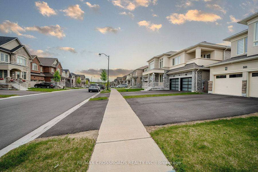 East Gwillimbury, ON L9N 0Y5,50 Carriage Shop BND