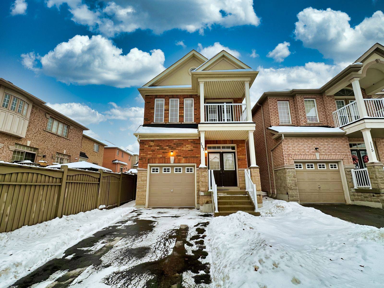 Vaughan, ON L6A 4K7,117 Big Hill CRES
