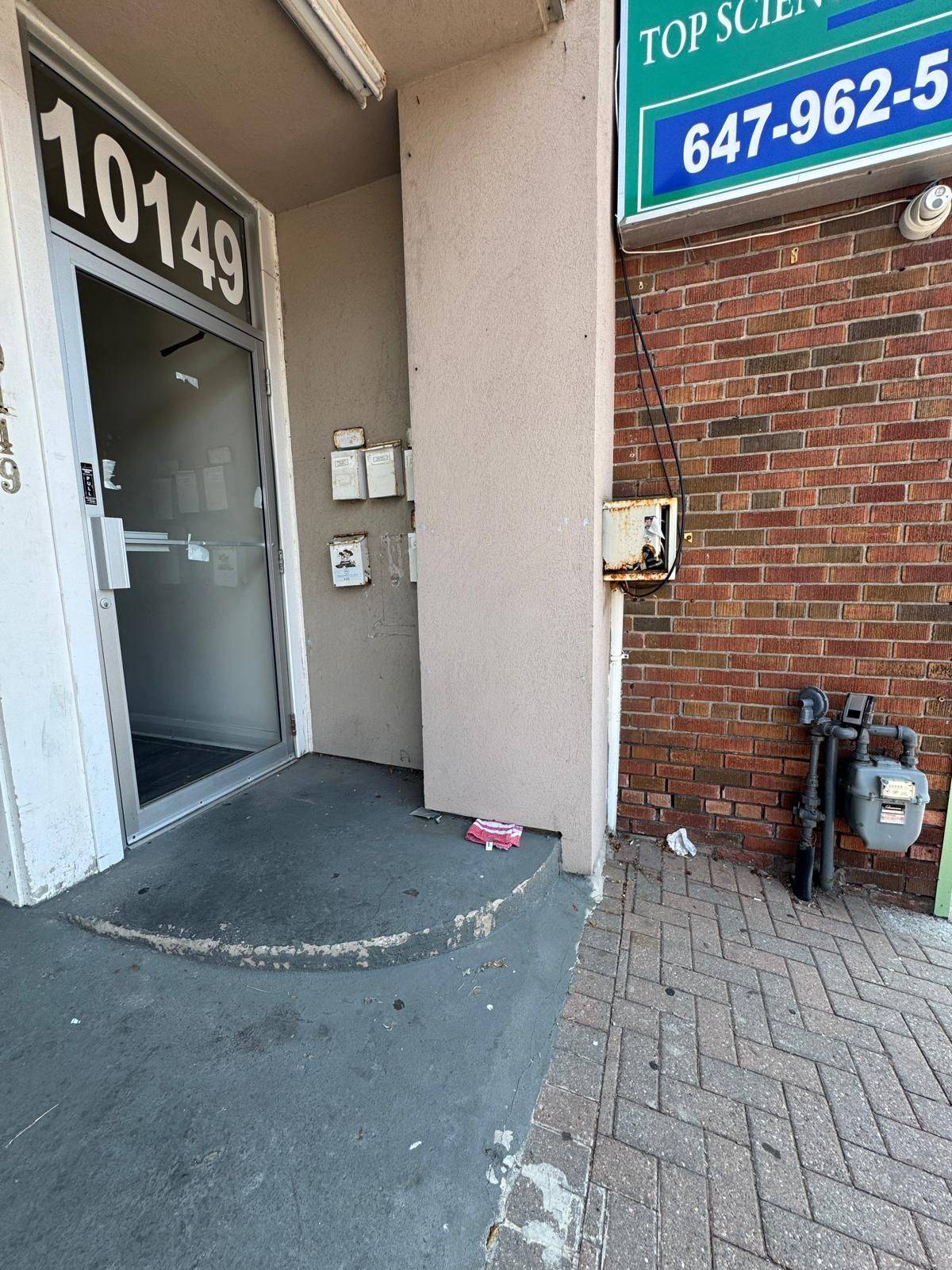 Richmond Hill, ON L4C 1T5,10149 Yonge ST #201
