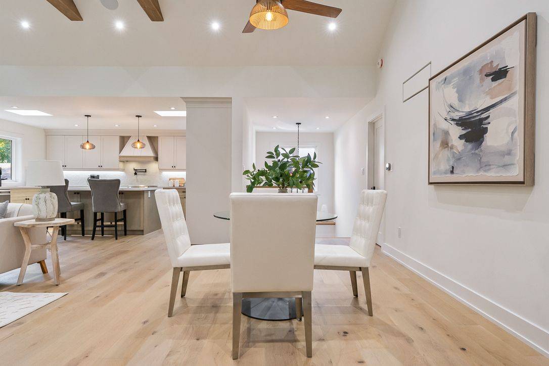 Burlington, ON L7R 1G7,2282 Fairleigh PL