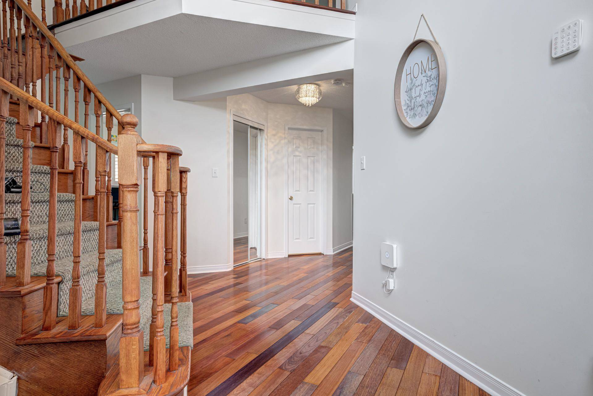 Mississauga, ON L5V 2E1,5418 Loonlake AVE #Upper