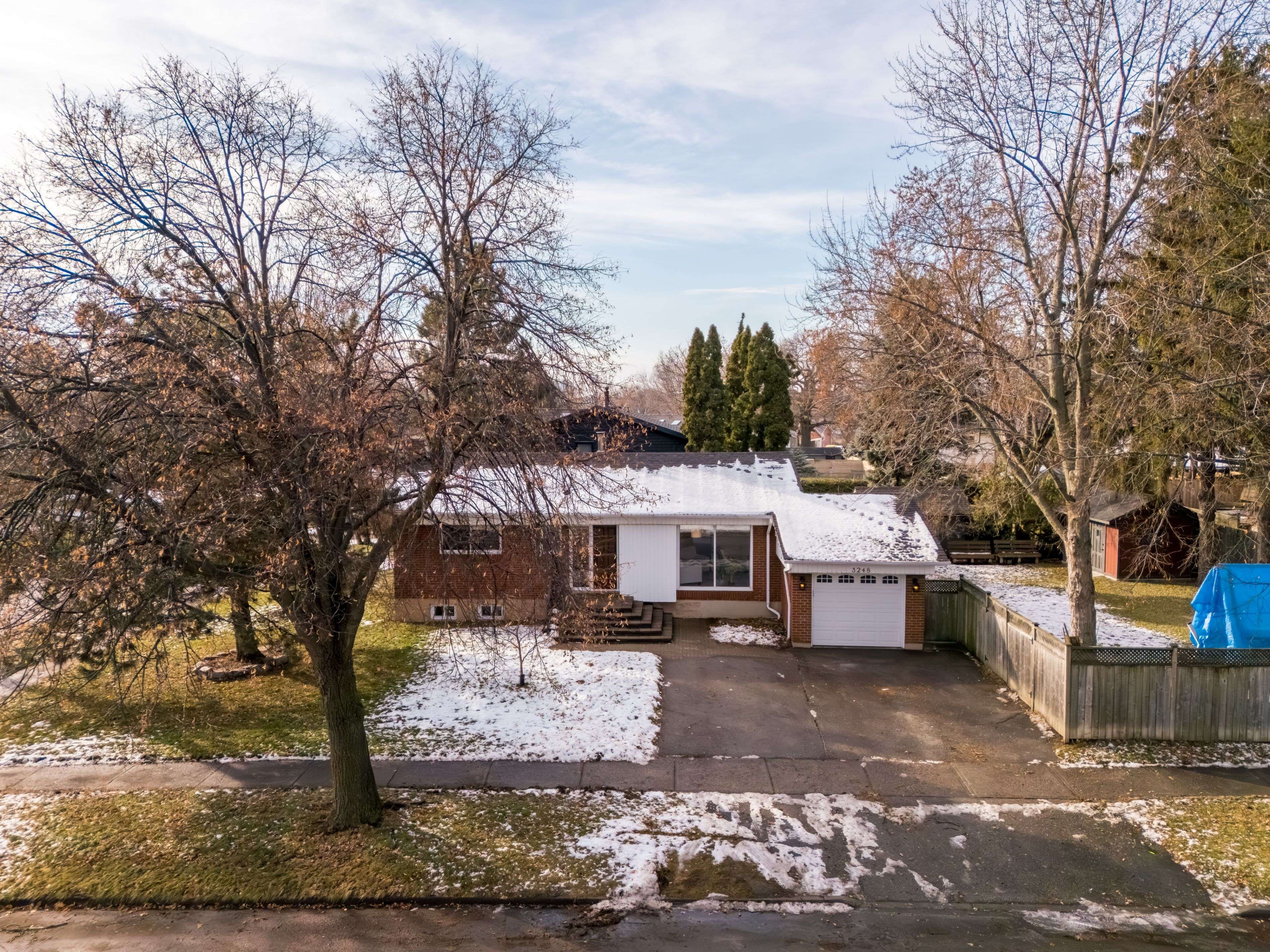 Mississauga, ON L5A 2W1,3248 Silverado DR